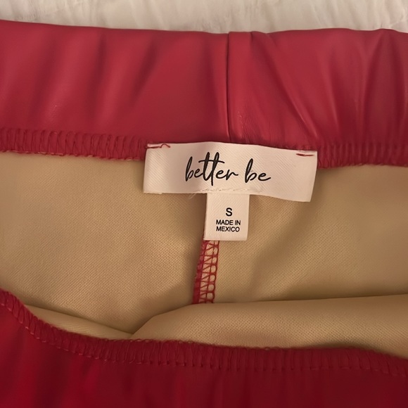 RED TIGHT LEATHER SKIRT SIZE S - Picture 2 of 4